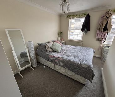 1 Johnsons Court, Howden - Photo 2