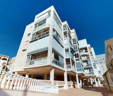 Apartamento de alquiler en Calle Islas Baleares, Los Arenales del Sol - Photo 2