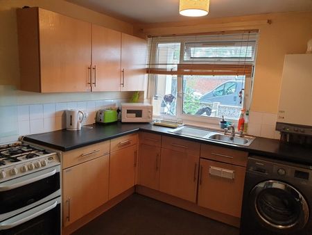 Room in a Shared House, Malmesbury Road, E3 - Photo 2
