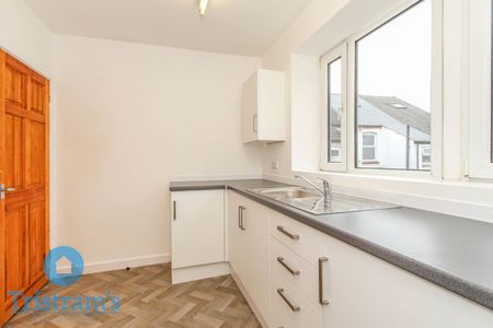 1 bed Flat for Rent - Photo 4