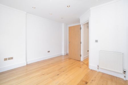 Holloway Road, London, N7 8DD - Photo 4