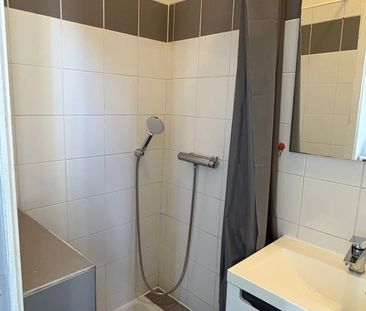 Location Appartement 1 pièce 22m² MARSEILLE 10ème - Photo 2