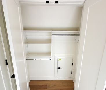 Executive Living: 4 Bedroom + Office Home W/ High End Finishes. Dou... - Photo 5