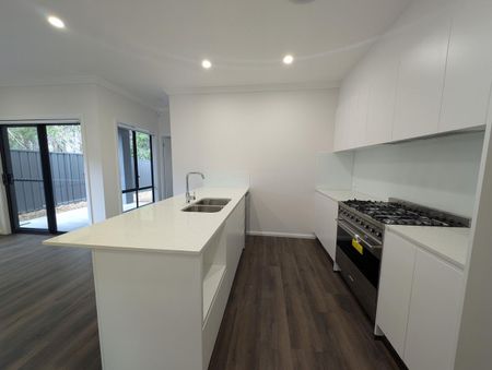 2/10 Guardsman Grove, Lochinvar, NSW 2321 - Photo 5