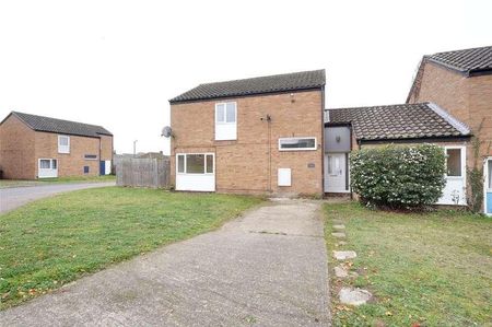 Eriswell Drive, Lakenheath, Brandon, Suffolk, IP27 - Photo 5