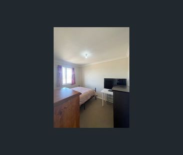 Unit 9/1 Velacia Pl, Queanbeyan, NSW 2620 - Photo 2