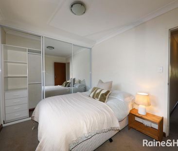 Fully Furnished, Spacious & Private Townhouse in a Quiet Street - P... - Photo 6