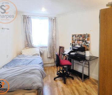 4 bedroom bungalow to rent - Photo 2