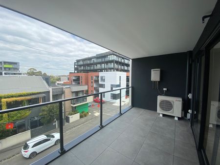 202/31 Lobb Street, Brunswick VIC 3056 - Photo 4