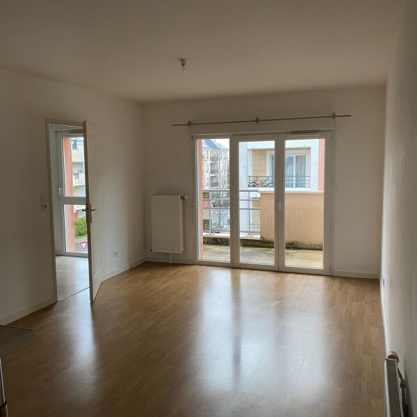Location Appartement 2 pièces 42m² ORLEANS 45000 - Photo 1