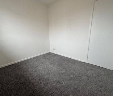 St Andrews Green - Photo 1