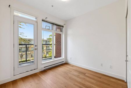 204-5632 Kings Road, Vancouver - Photo 2