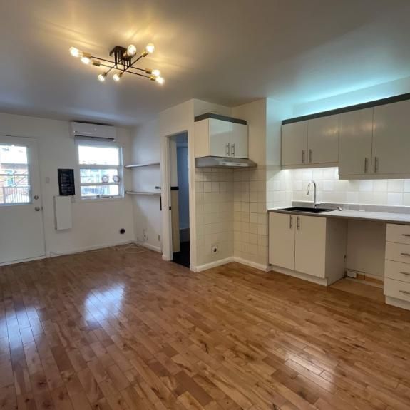 2 CH - 1 SDB - Québec - $1,150 /mo - Photo 1