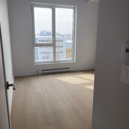 2 CH - 1 SDB - Montreal - $2,190 /mo - Photo 3