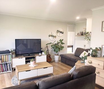 Spacious Family Home in the Heart of Jamberoo - Photo 1