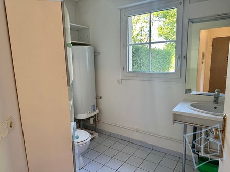 Appartement Voisins Le Bretonneux 1 pièce(s) 36.35 m2 - Photo 2