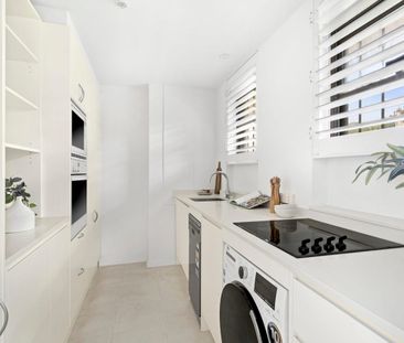 North-East Facing and Spectacular - Photo 5