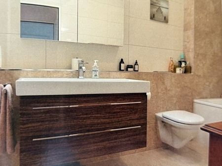 31/2-ROOM APARTMENT IN BASEL - GELLERT/ST. ALBAN, FURNISHED - Photo 2