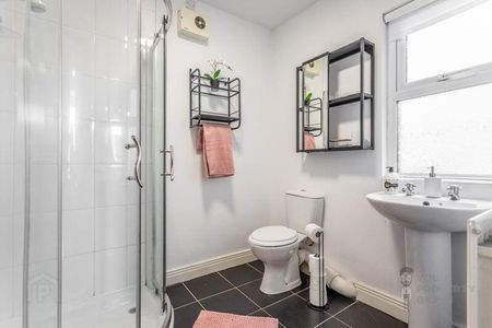 346a Beersbridge Road, Belfast, BT5 5DY - Photo 3