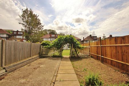 Brunswick Road, Ealing, London, W5 - Photo 4