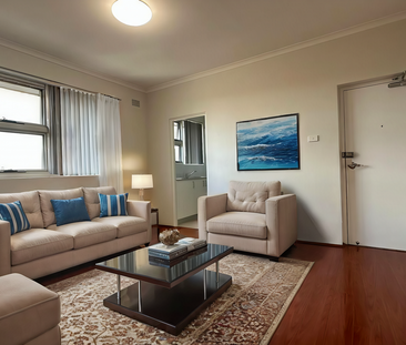 FULLY RENOVATED FLOOR 2 BEDROOM UNIT 850M TO AUBURN STATION - Photo 1
