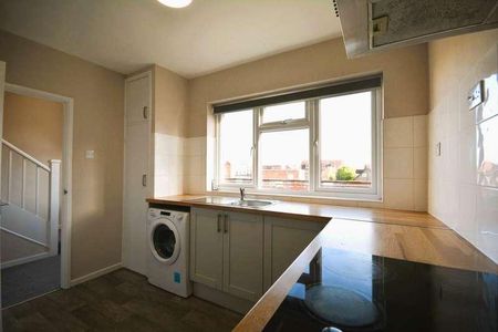 St Michael`s Court, Woodside Road, Amersham, HP6 - Photo 5