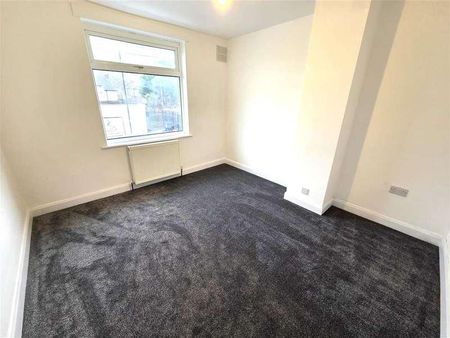 St. Catherines Avenue, Doncaster, DN4 - Photo 4