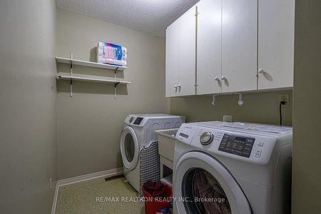 For Lease - 24 Beaumont Place, Vaughan, Ontario - Photo 2