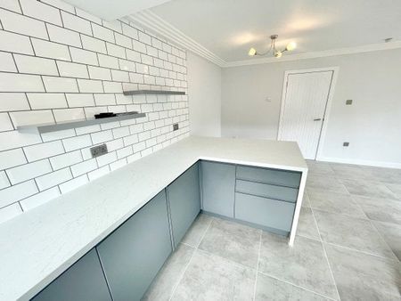 Granville Court, Lethington Avenue, G... - Photo 2