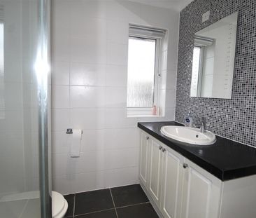 4 Bedroom House - Detached To Let - Photo 6