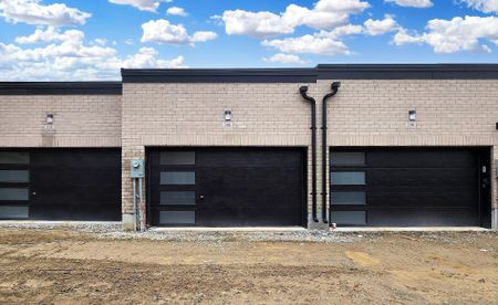 For Lease - 208 Mcroberts Avenue, Toronto, Ontario - Photo 5