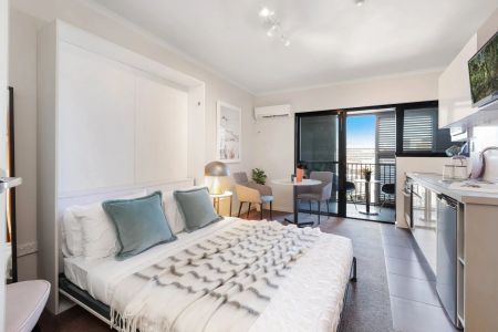 Modern Studio Apartment Located in the Heart of Randwick - Photo 2