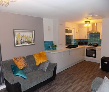 1 bedroom in a house share to rent - Photo 4