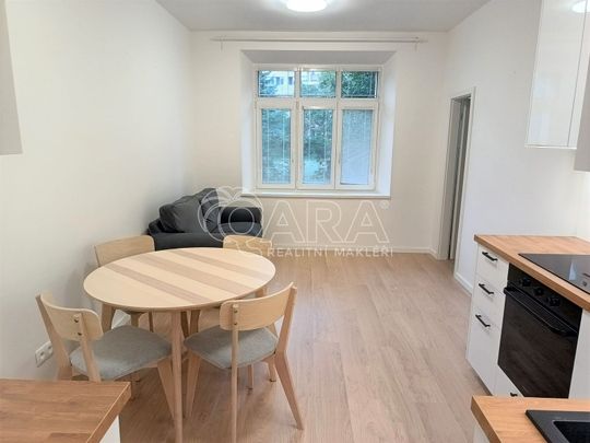 Pronájem bytu 2+kk 47 m² - Photo 1