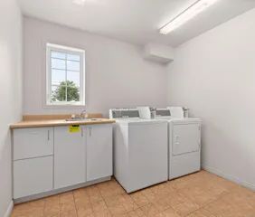 1 room apartment of 103m² in Trois-Rivières - Photo 2