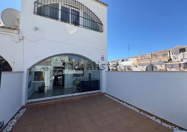 Alquiler de chalet adosado en Villamartín