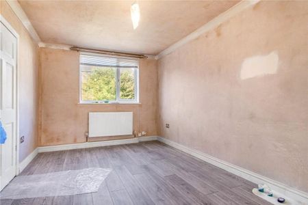 3 bedroom end of terrace house to rent - Photo 5