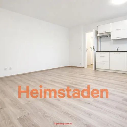 Pronájem bytu 1+kk 28 m - Photo 1