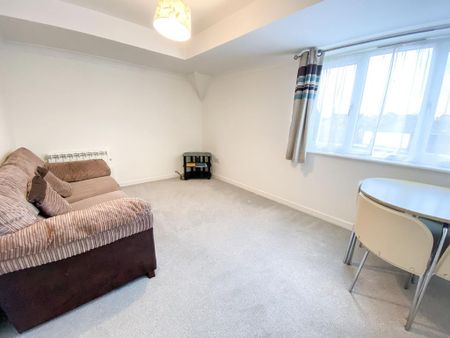 1 bedroom flat to rent - Photo 2