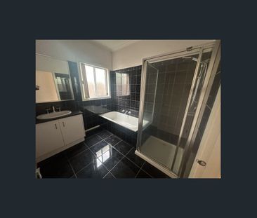 PLENTY OF SPACE - Photo 6