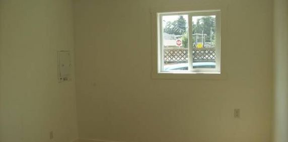 2 bedroom Unit - Photo 2