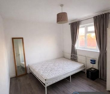 3 bedroom maisonette to rent - Photo 3