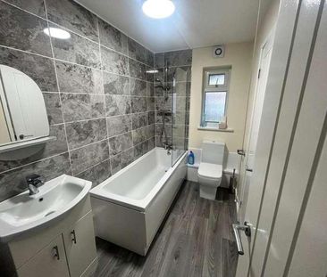 Crescent Grove, Prestwich, M25 - Photo 2