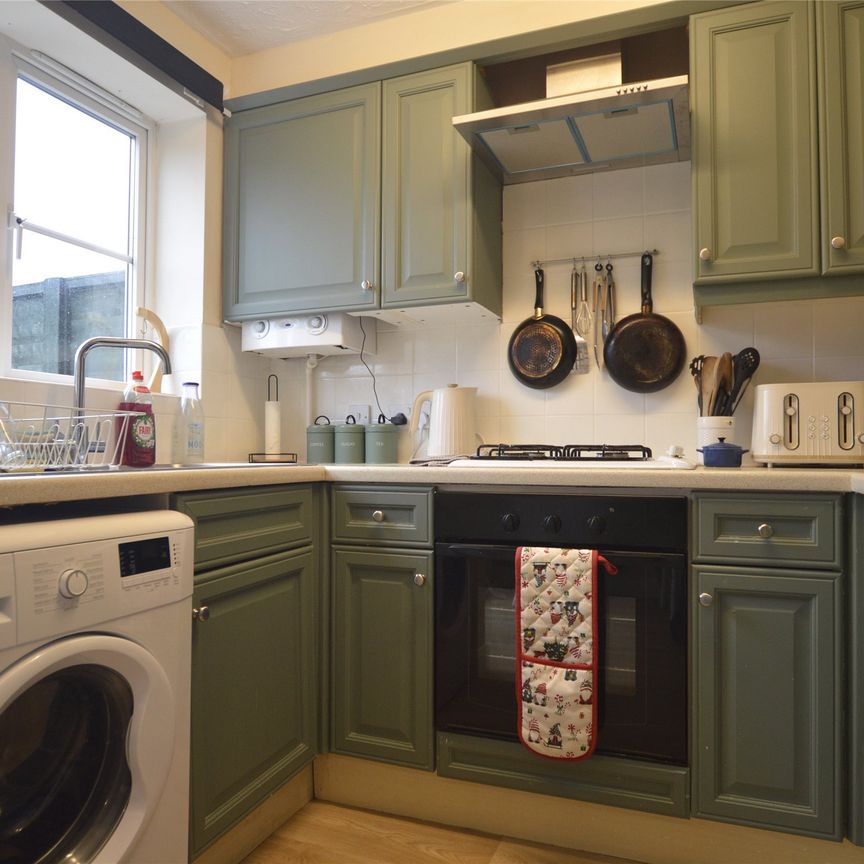 Vine Way, Stonehills, Tewkesbury, Gloucestershire, GL20 - Photo 1