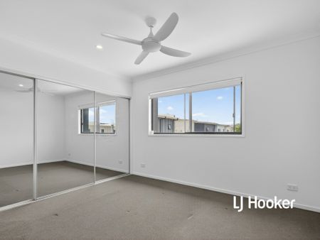 8 Corymbia Street, Carseldine QLD, Belconnen - Photo 3