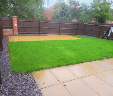4 bedroom detached house to rent - Photo 3