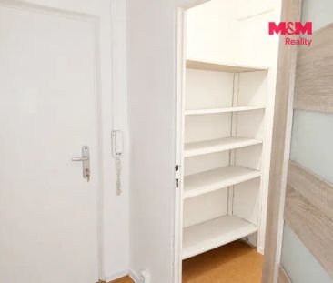 Pronájem bytu 2+1 v České Lípě, ul. 5. května - Photo 1