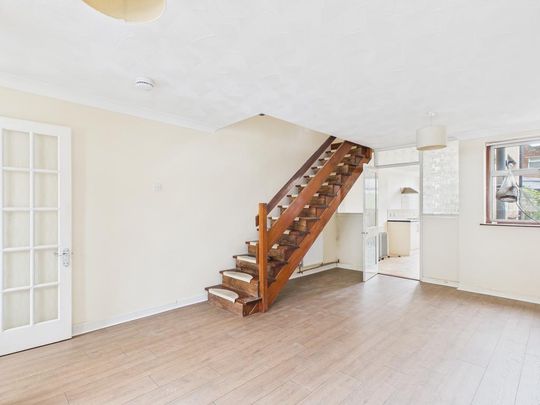 2 bedroom terraced house to rent - Photo 1