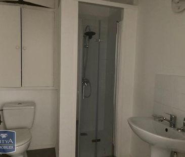 Location Appartement 2 pièces 48m² ST ETIENNE 42000 - Photo 2