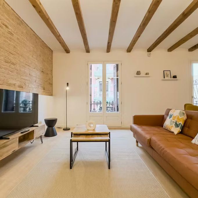 Carrer de Tapioles, Barcelona, Catalonia 08004 - Photo 1